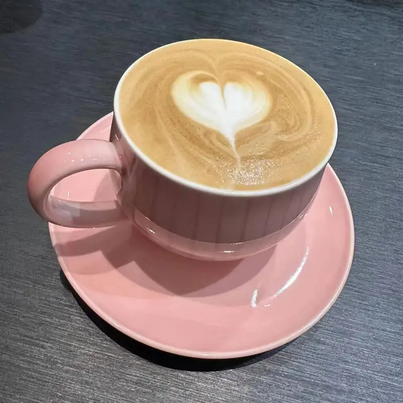 Comment un crémier sans produits laitiers pour le café peut-il améliorer l’innovation moderne en matière de boissons ?
